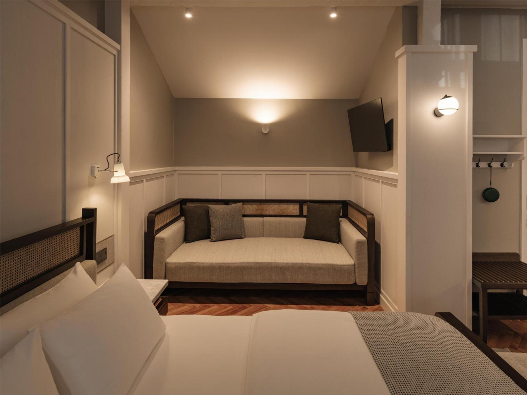 Noordin Mews Hotel 3*