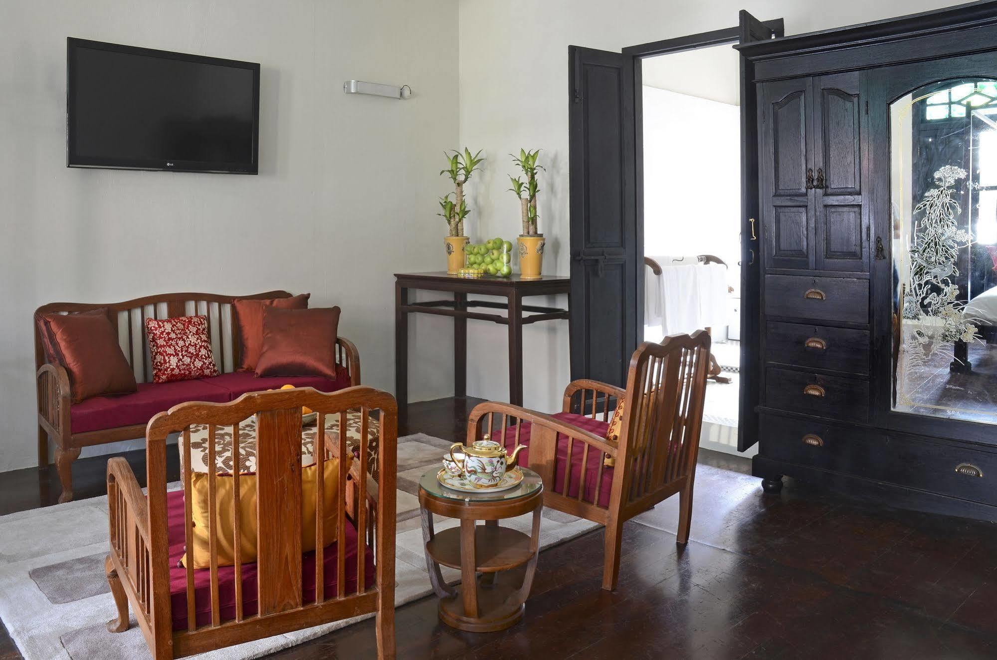 Noordin Mews George Town