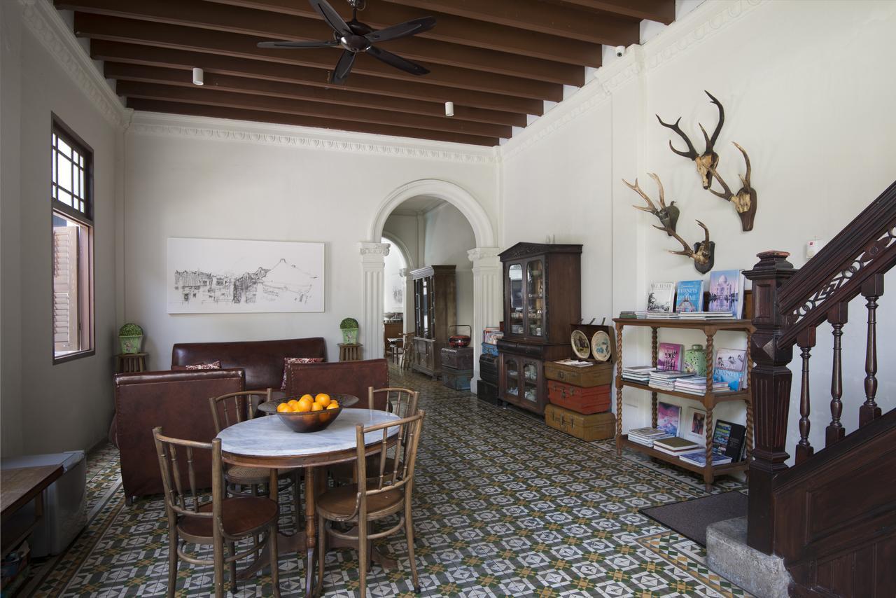 Noordin Mews Hotel 3*